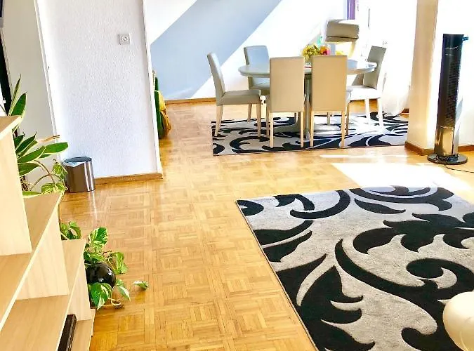 & Mountain View I 27 Apartamento Montreux